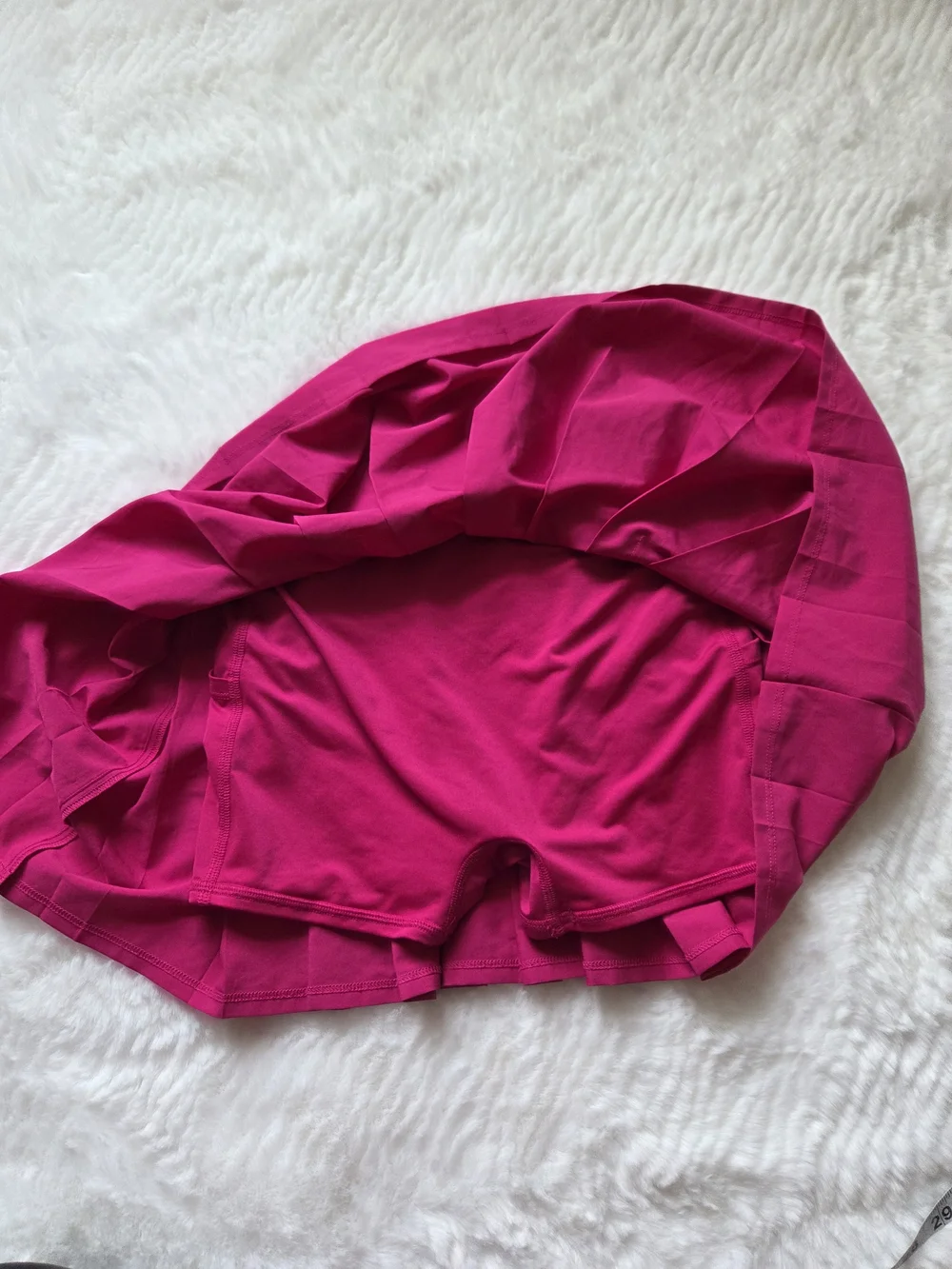 ALO Yoga vibrant fuchsia